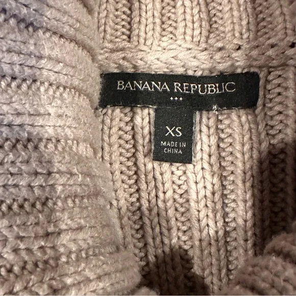 Banana Republic Beige Cable Knit Turtleneck Sweater Size XS - Picture 2 of 5